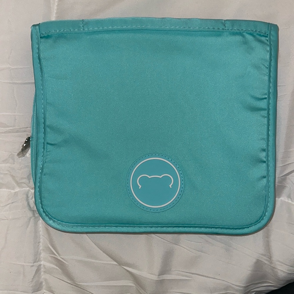Sugar bear toiletries bag